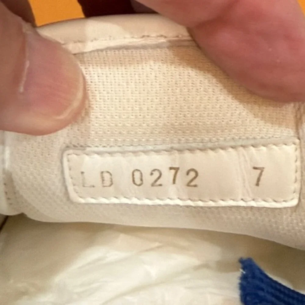LOUIS VUITTON LV Ollie Richelieu Sneakers - Picture 6 of 10